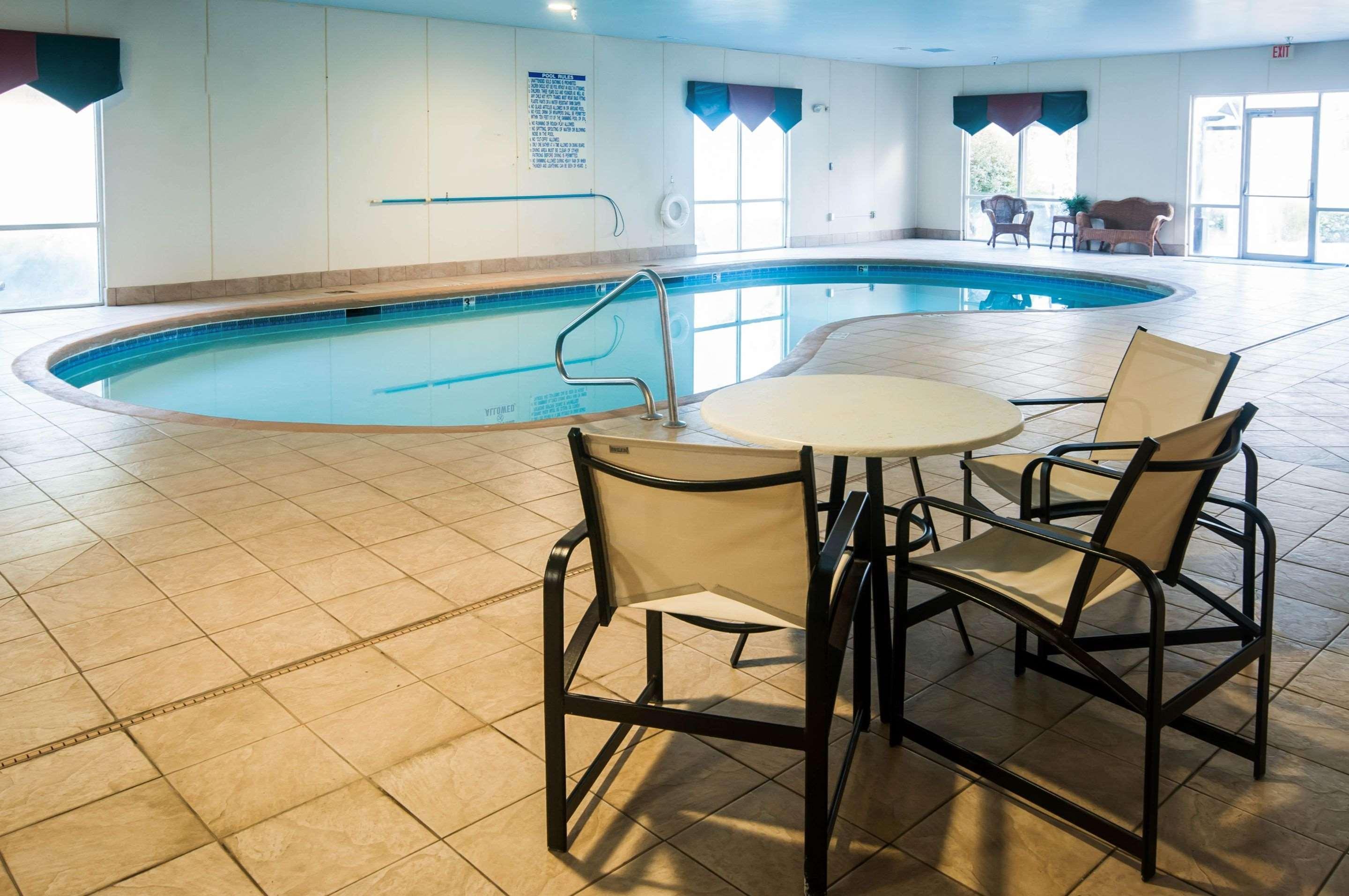 Comfort Suites Milledgeville Exterior photo