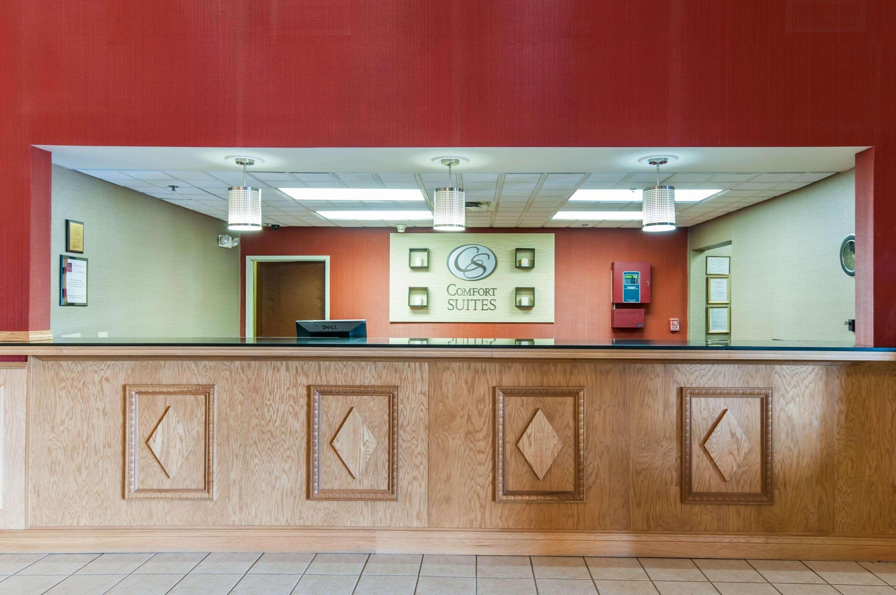 Comfort Suites Milledgeville Exterior photo