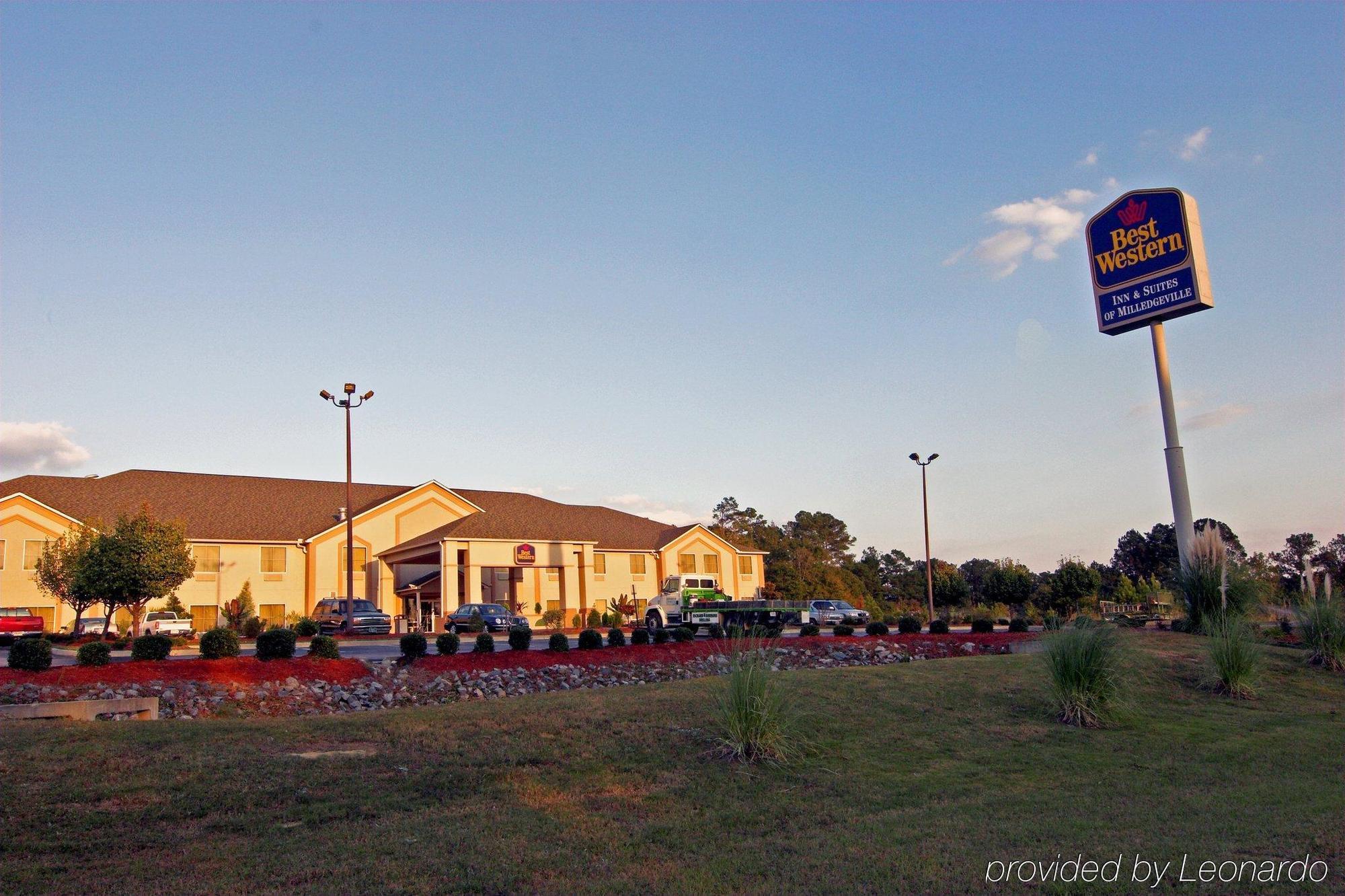 Comfort Suites Milledgeville Exterior photo